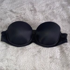 Victoria’s Secret PINK strapless push-up bra